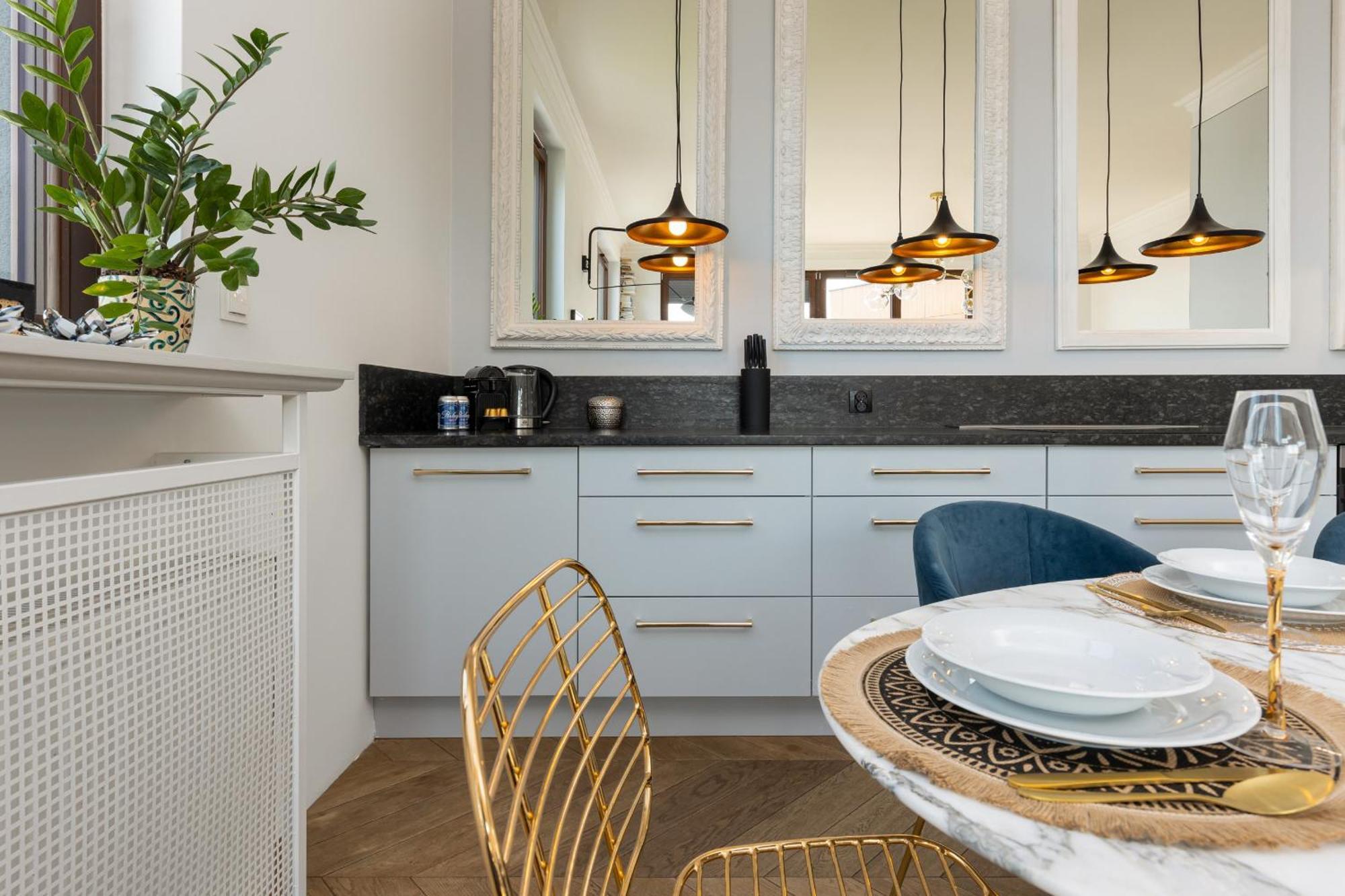 Royal Garden Apartment In Wilanow By Renters Prestige Warschau Exterior foto